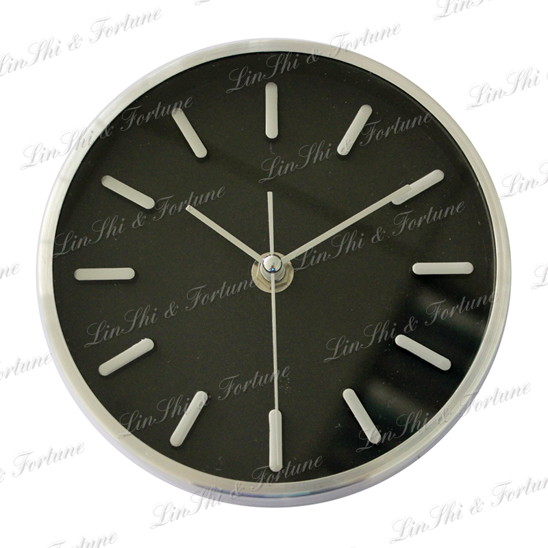 L1452 6 INCH ALUMINUM TABLE CLOCK